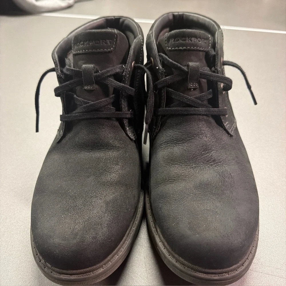 ROCKPORT TOUGH BUCKS‎ CHUKKA BLACK MENS SIZE 8 BOOTS WATER PROOF WORK SHOES